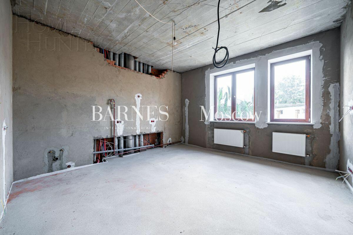 2-этажный коттедж 635.2 м² без отделки