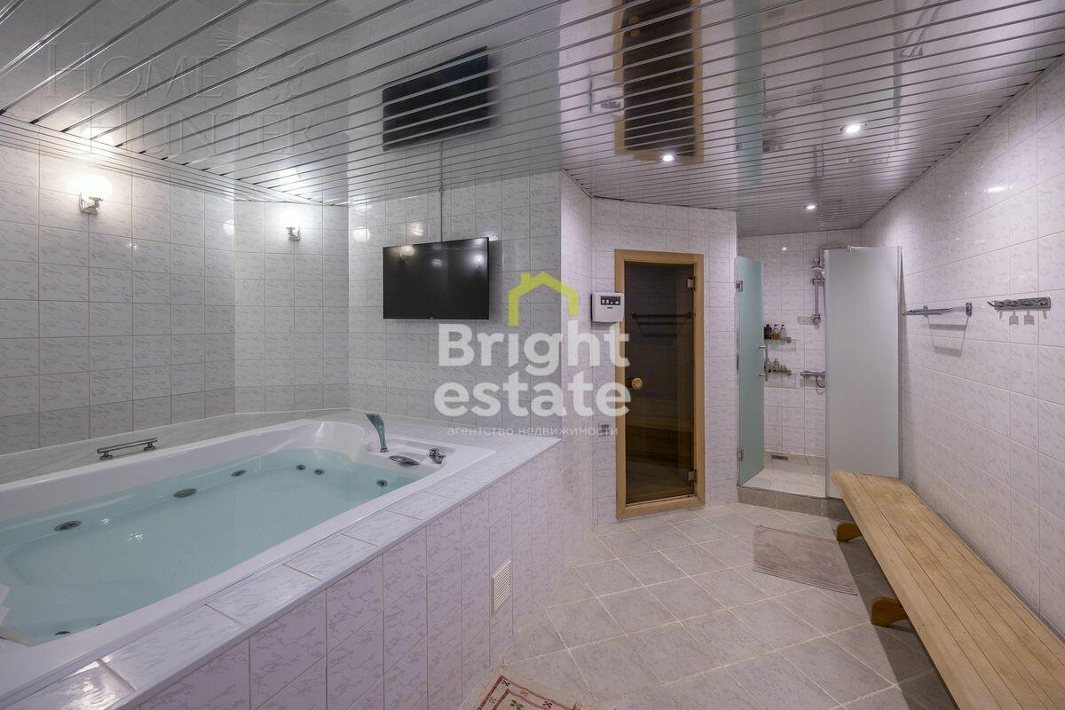 3-этажный коттедж 800 м² с отделкой