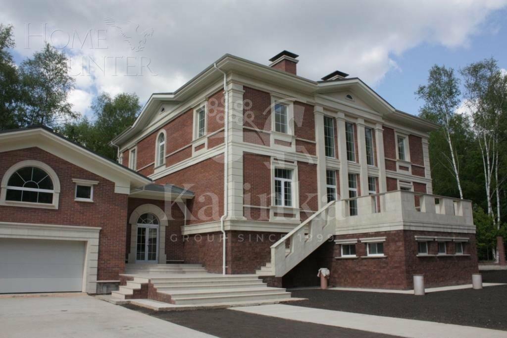 2-этажный коттедж 1 100 м² без отделки