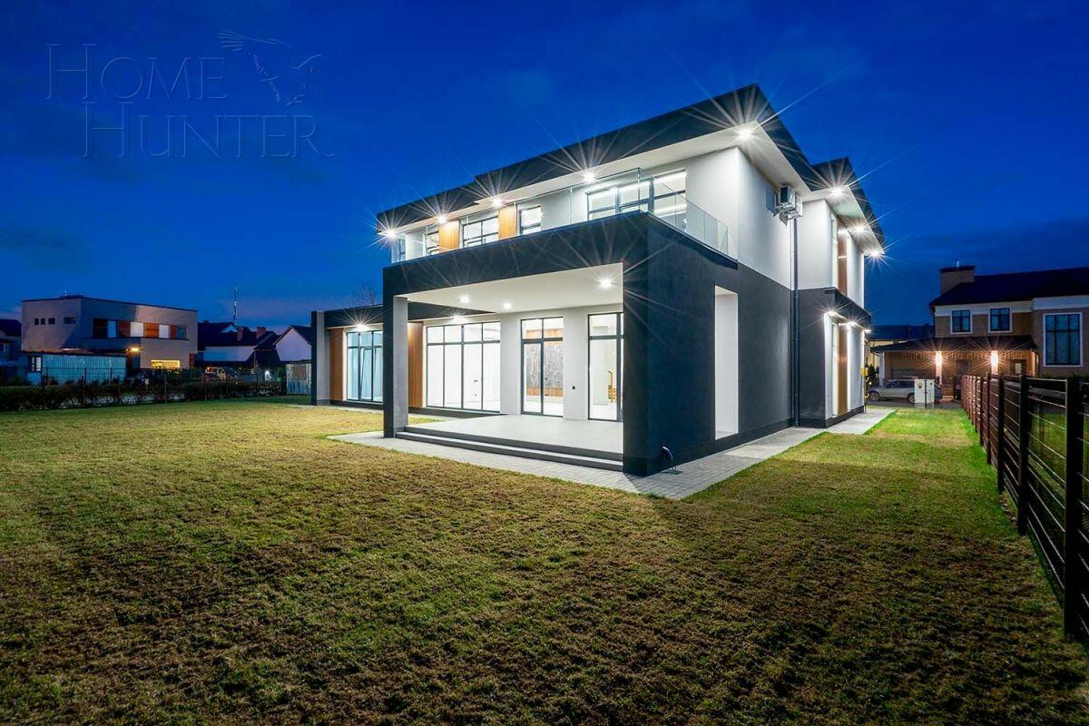 2-этажный коттедж 604 м² без отделки