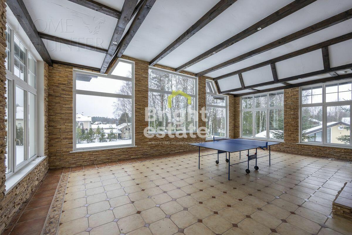 3-этажный коттедж 800 м² с отделкой