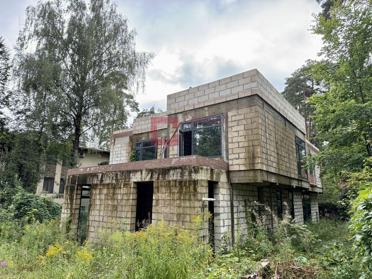 2-этажный коттедж 400 м² без отделки