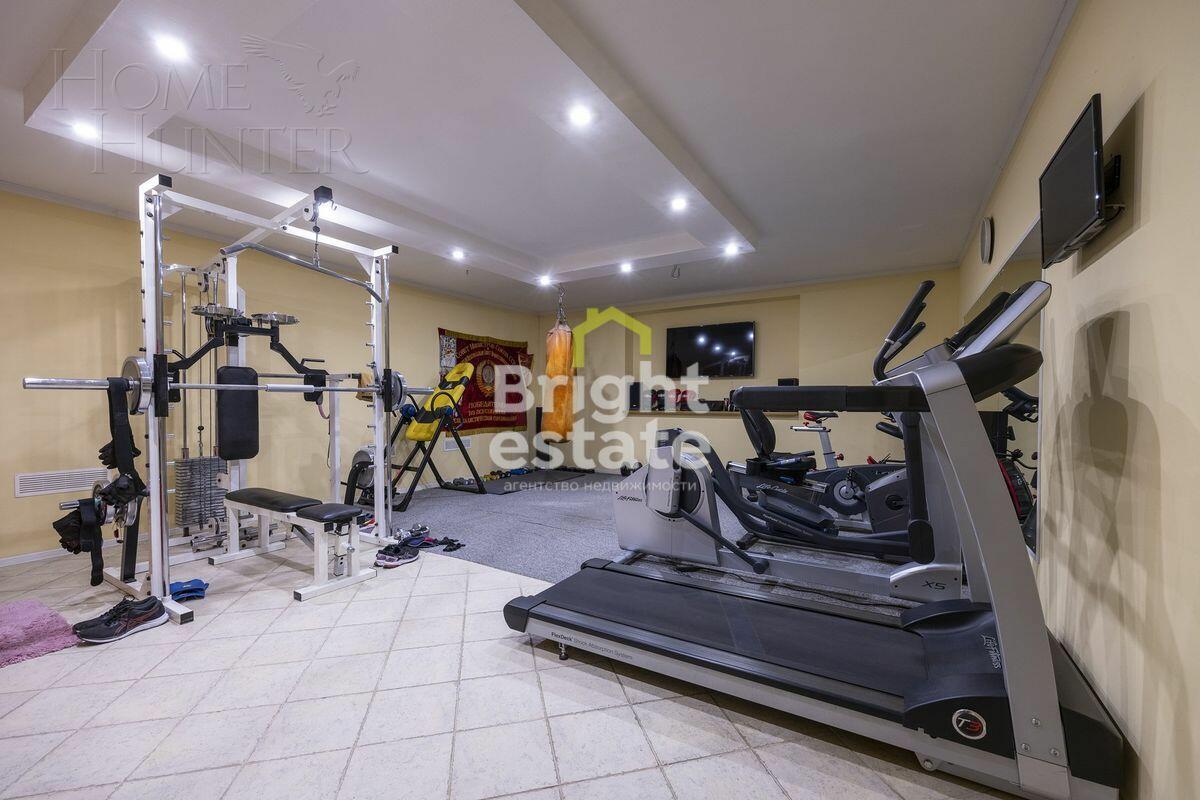 3-этажный коттедж 800 м² с отделкой