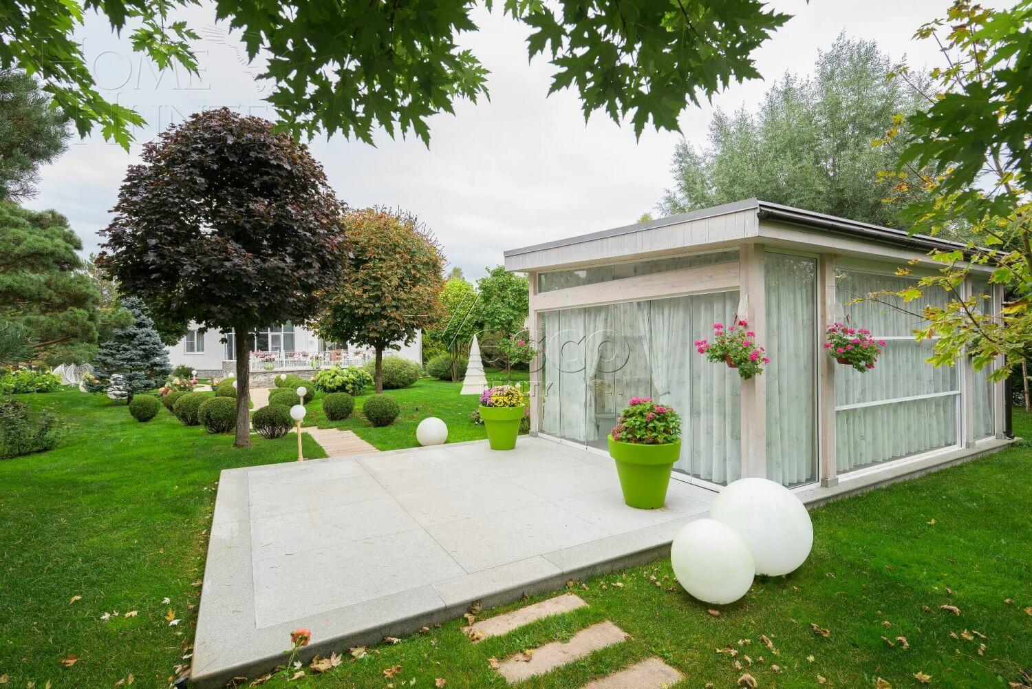 3-этажный коттедж 489 м² с отделкой