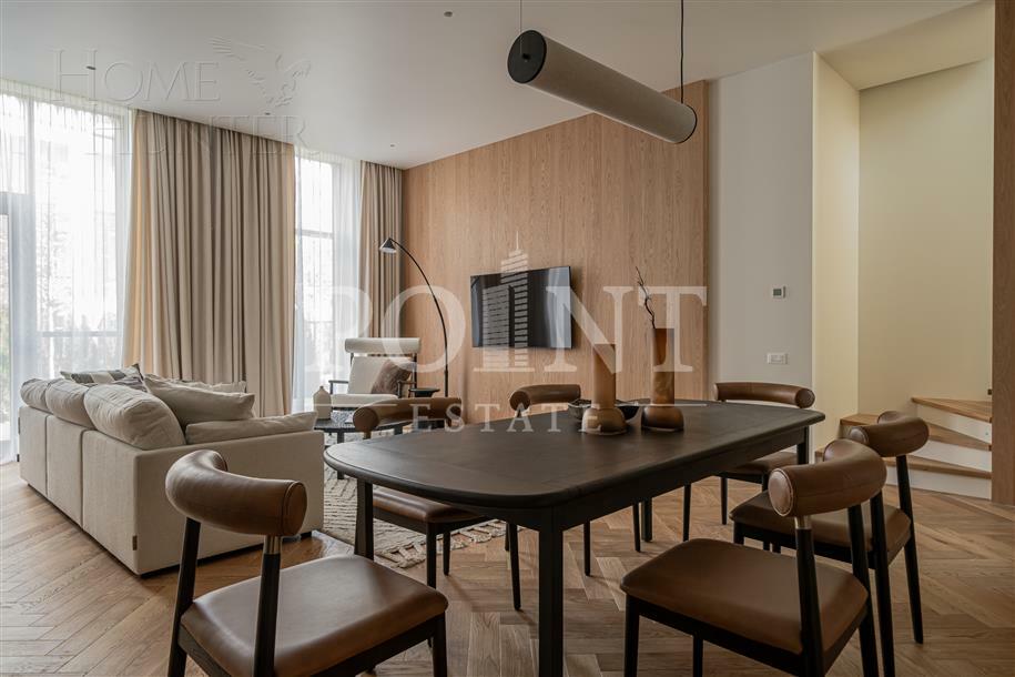 3-этажный таунхаус 277 м² с отделкой