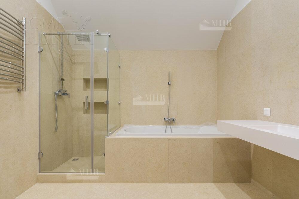 2-этажный коттедж 1 200 м² с отделкой