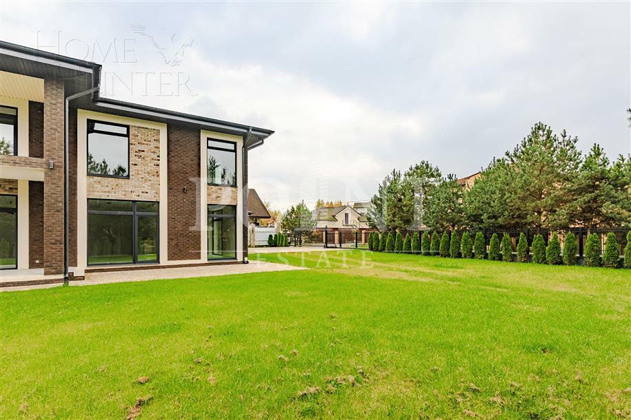 2-этажный коттедж 484.1 м² с отделкой