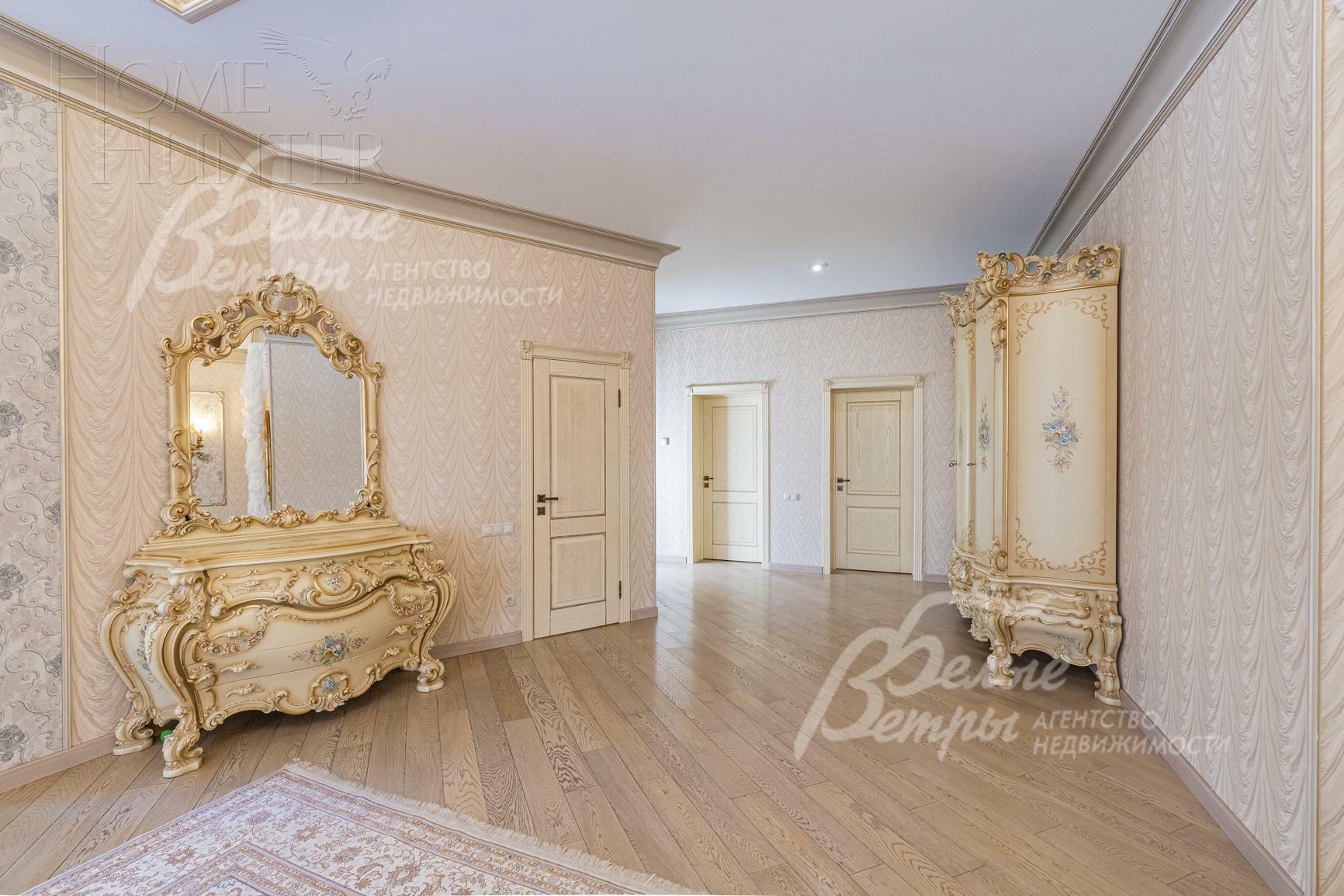 3-этажный коттедж 720 м² с отделкой