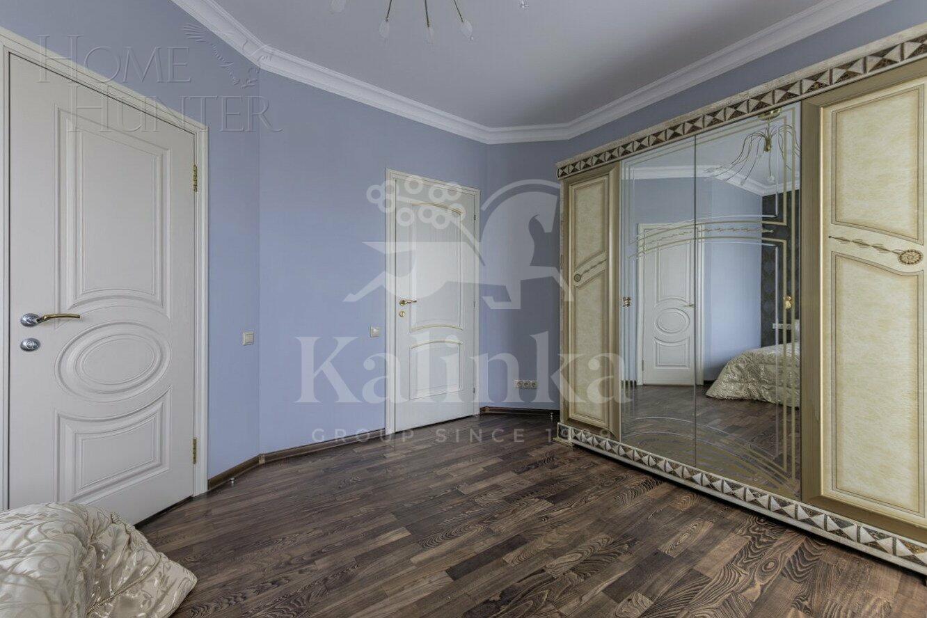 2-этажный коттедж 350 м² с отделкой