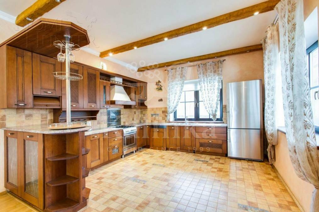 2-этажный коттедж 340 м² с отделкой