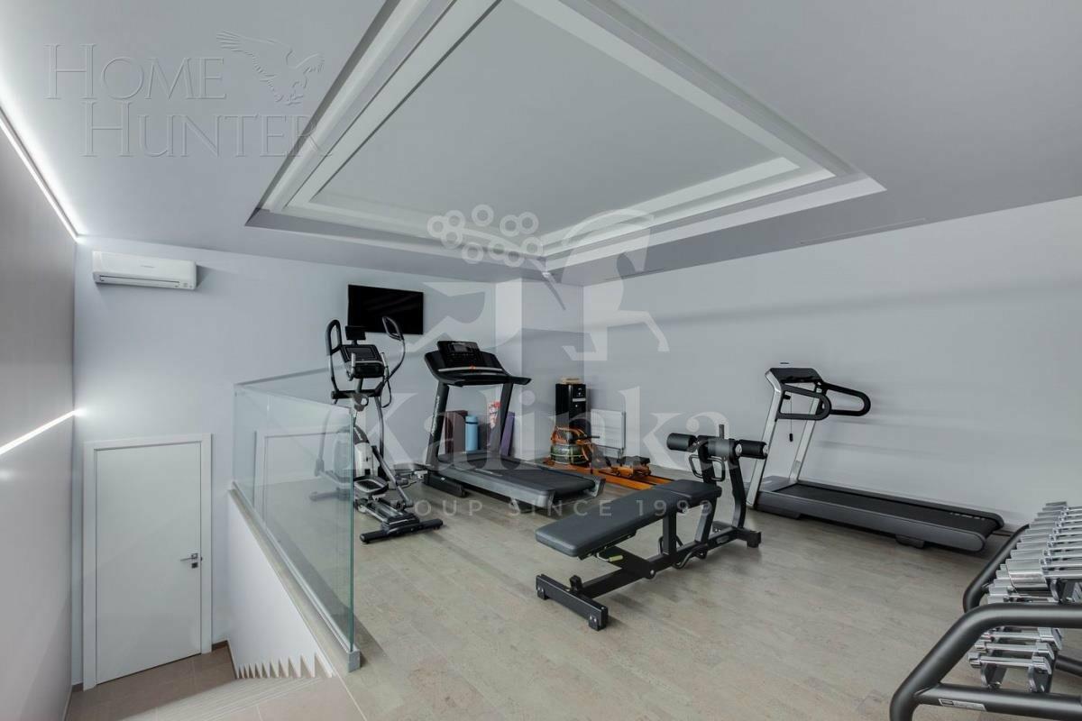 2-этажный коттедж 935 м² с отделкой