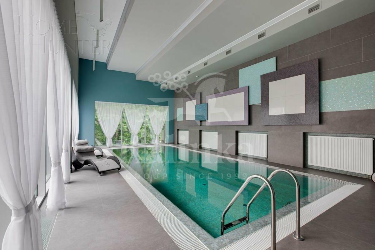 2-этажный коттедж 935 м² с отделкой