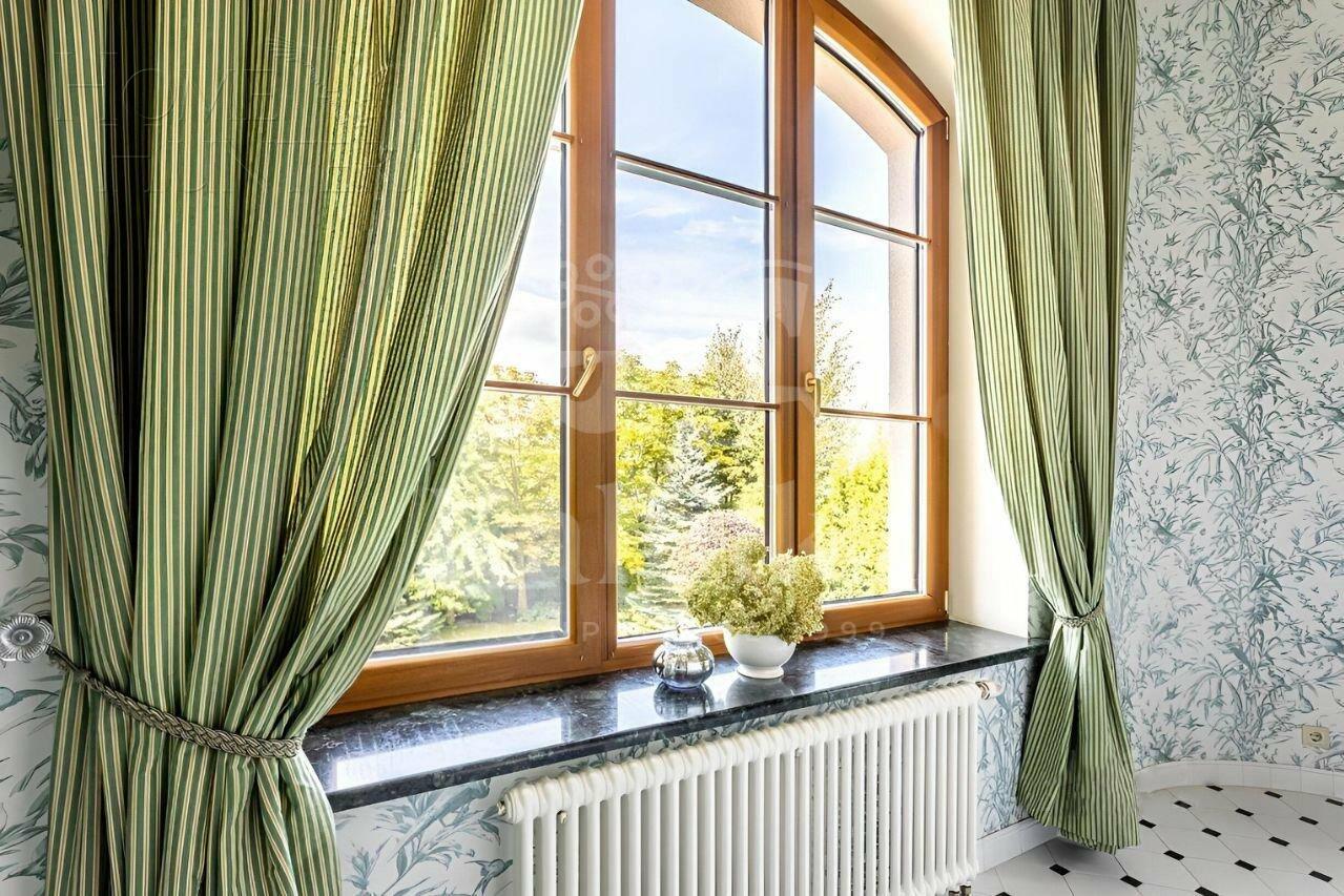 3-этажный коттедж 750 м² с отделкой