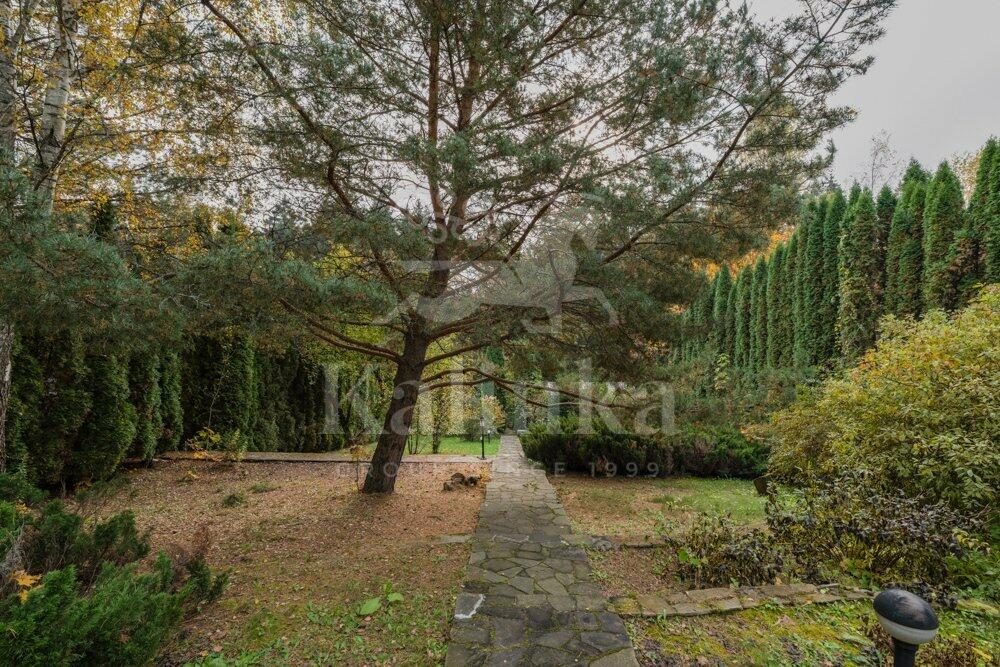 2-этажный коттедж 320 м² с отделкой