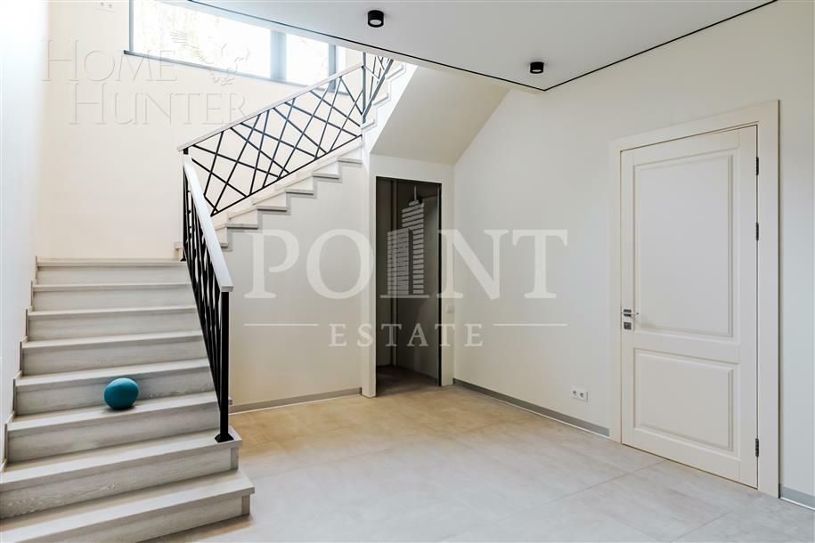 2-этажный коттедж 484.1 м² с отделкой