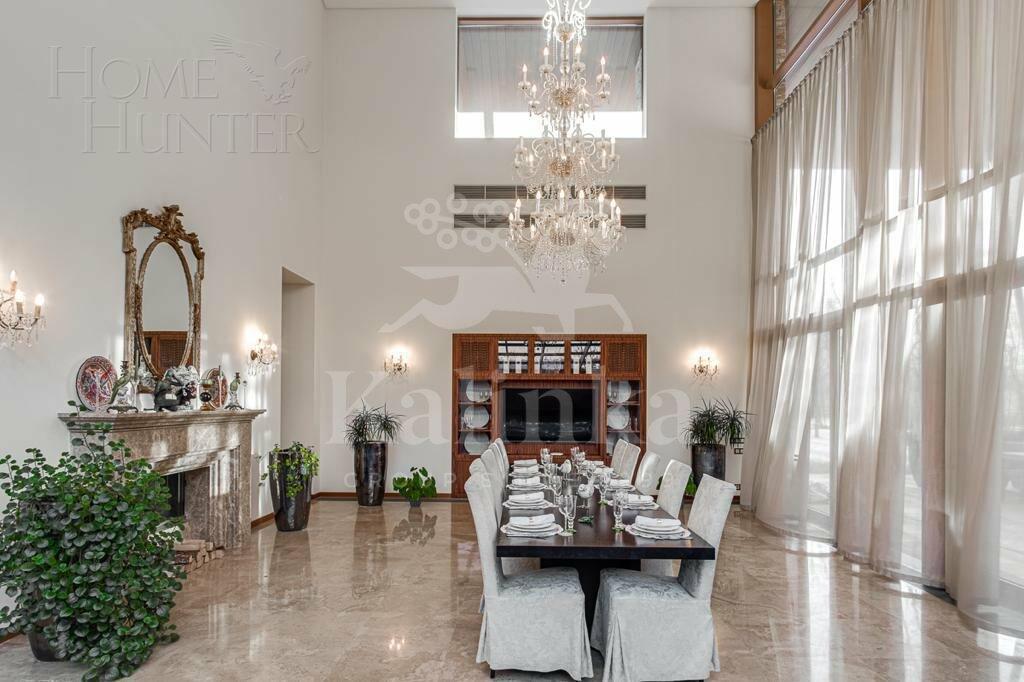 2-этажный коттедж 1 360 м² с отделкой