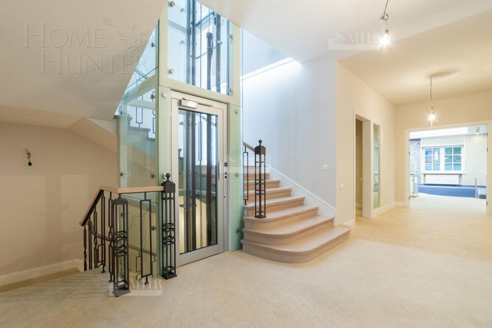 2-этажный коттедж 1 200 м² с отделкой