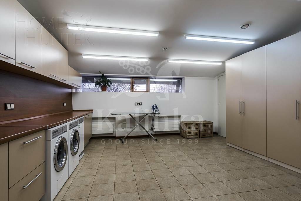 2-этажный коттедж 1 360 м² с отделкой