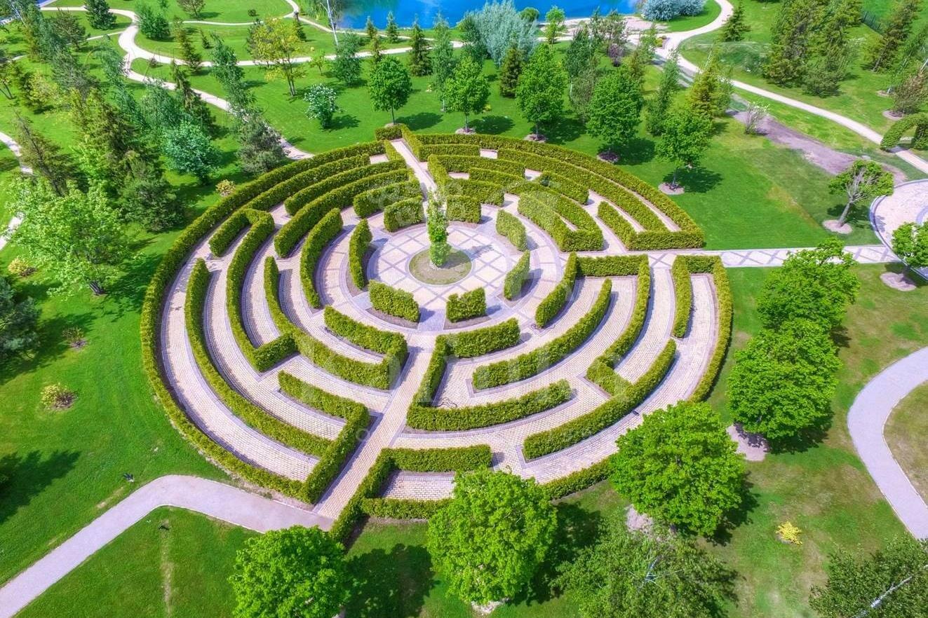 2-этажный коттедж 2 355 м² без отделки