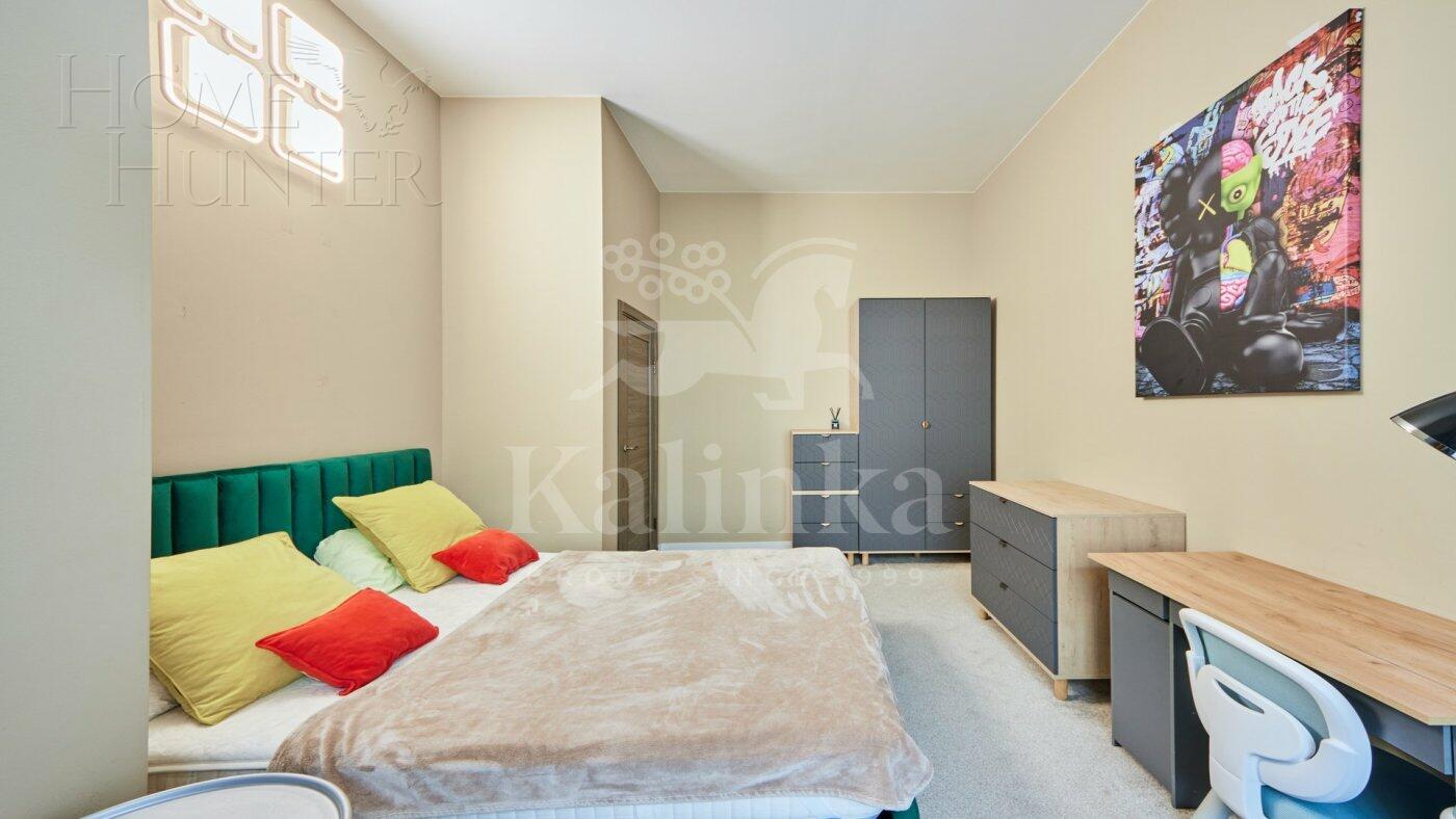 6-КОМН. КВАРТИРА С ОТДЕЛКОЙ 303 М² НА 3 ЭТАЖЕ