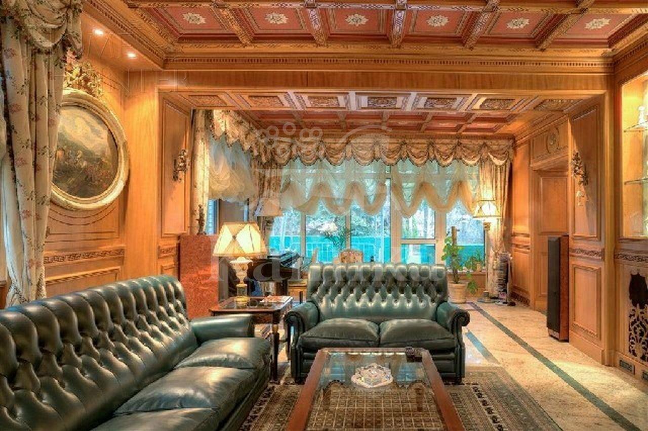 2-этажный коттедж 1 615 м² с отделкой