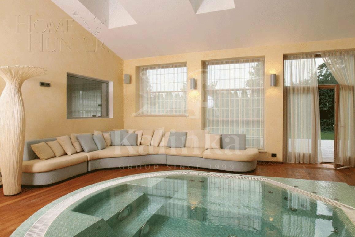 2-этажный коттедж 1 035 м² с отделкой