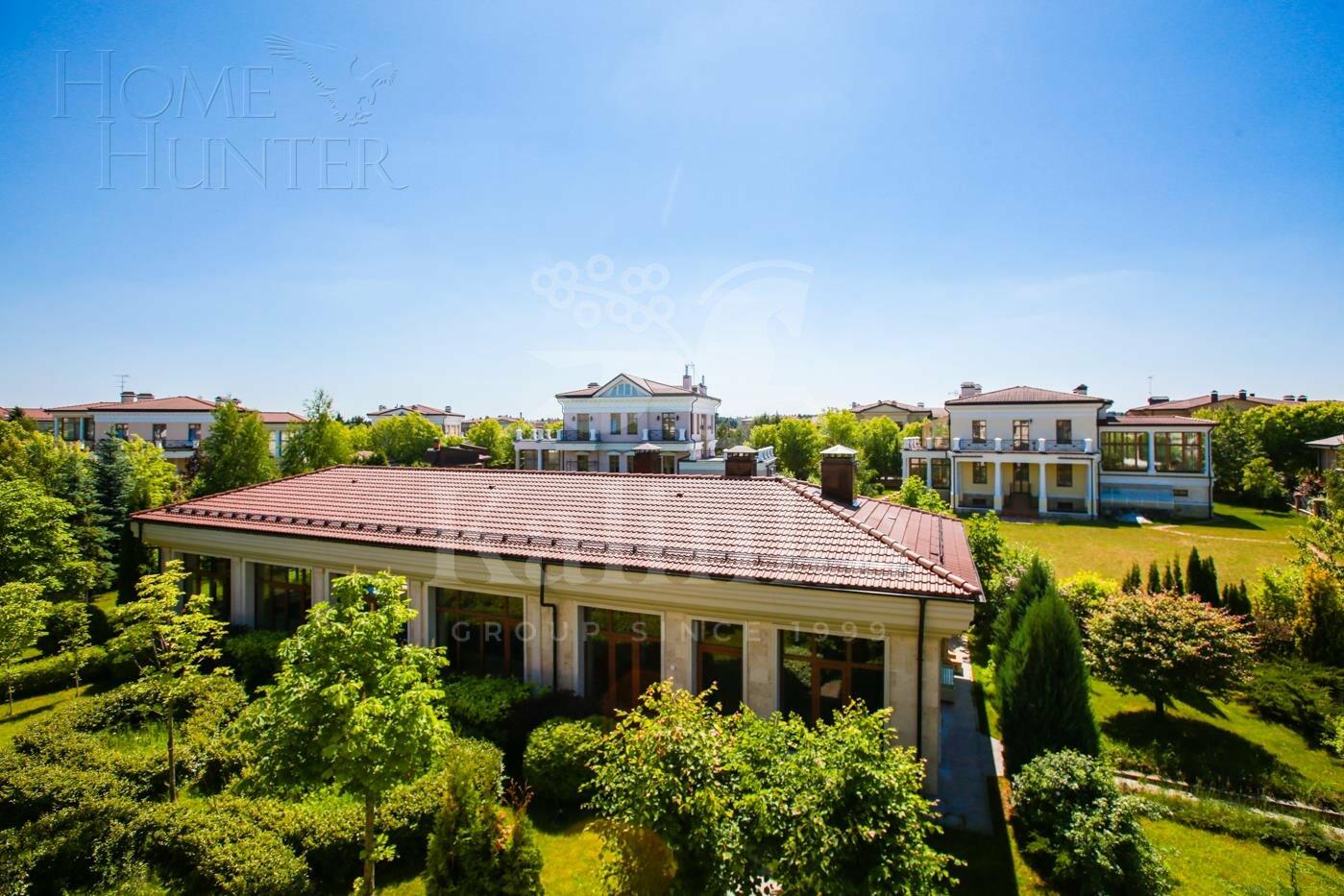 2-этажный коттедж 1 100 м² с отделкой