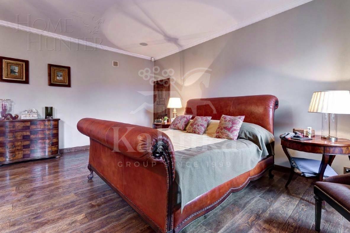 3-этажный коттедж 1 000 м² с отделкой