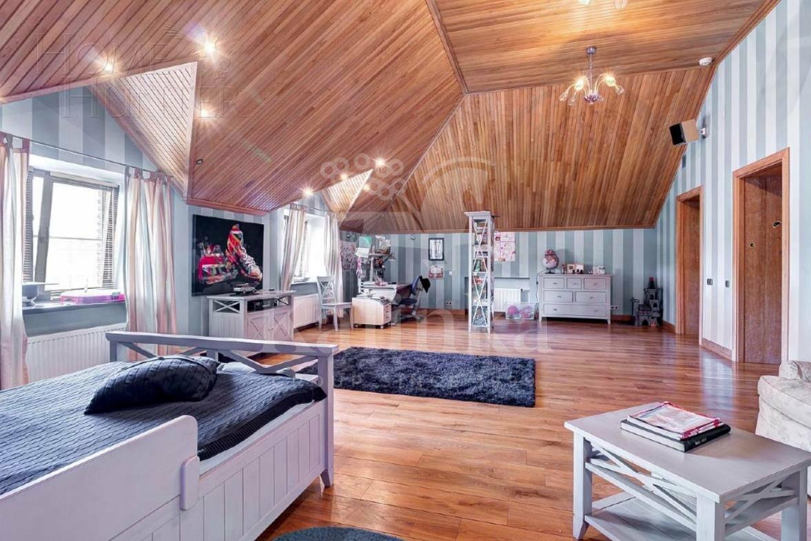 3-этажный коттедж 1 000 м² с отделкой