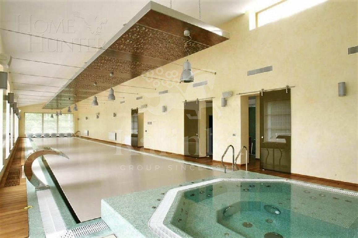 2-этажный коттедж 1 035 м² с отделкой