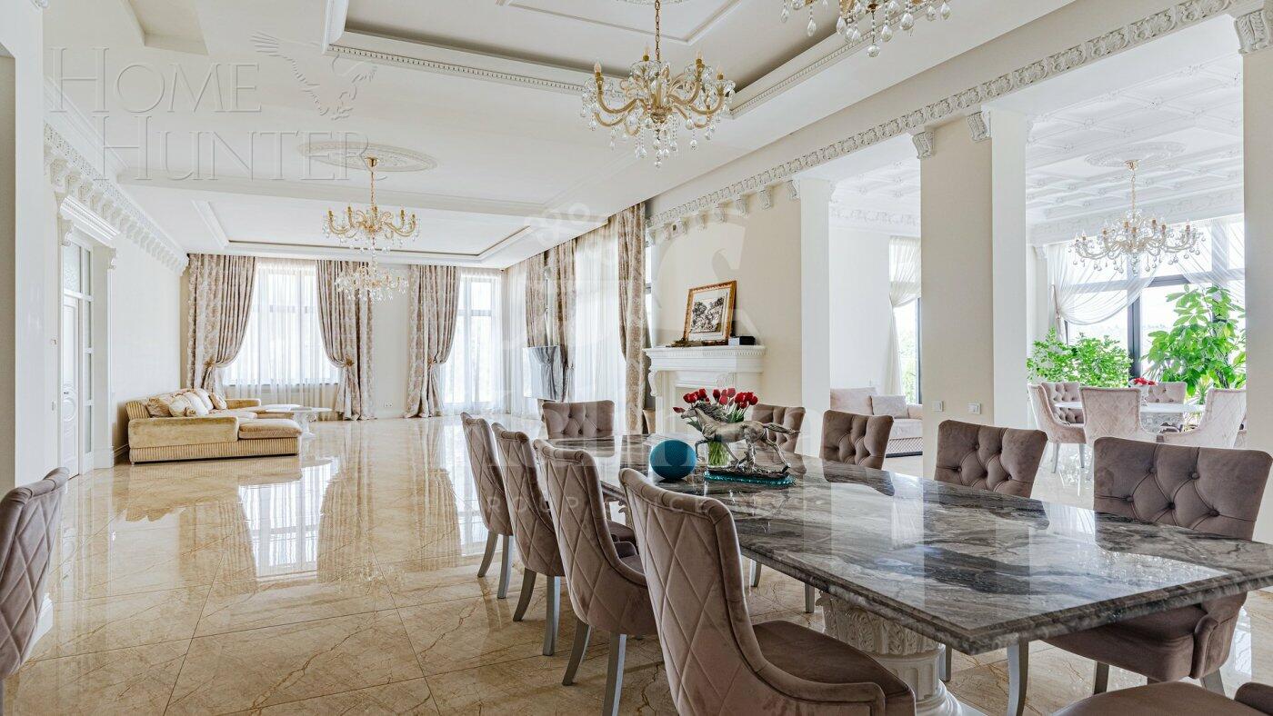 2-этажный коттедж 1 667 м² с отделкой