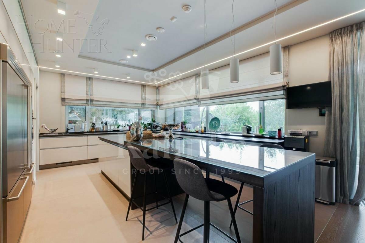 2-этажный коттедж 935 м² с отделкой