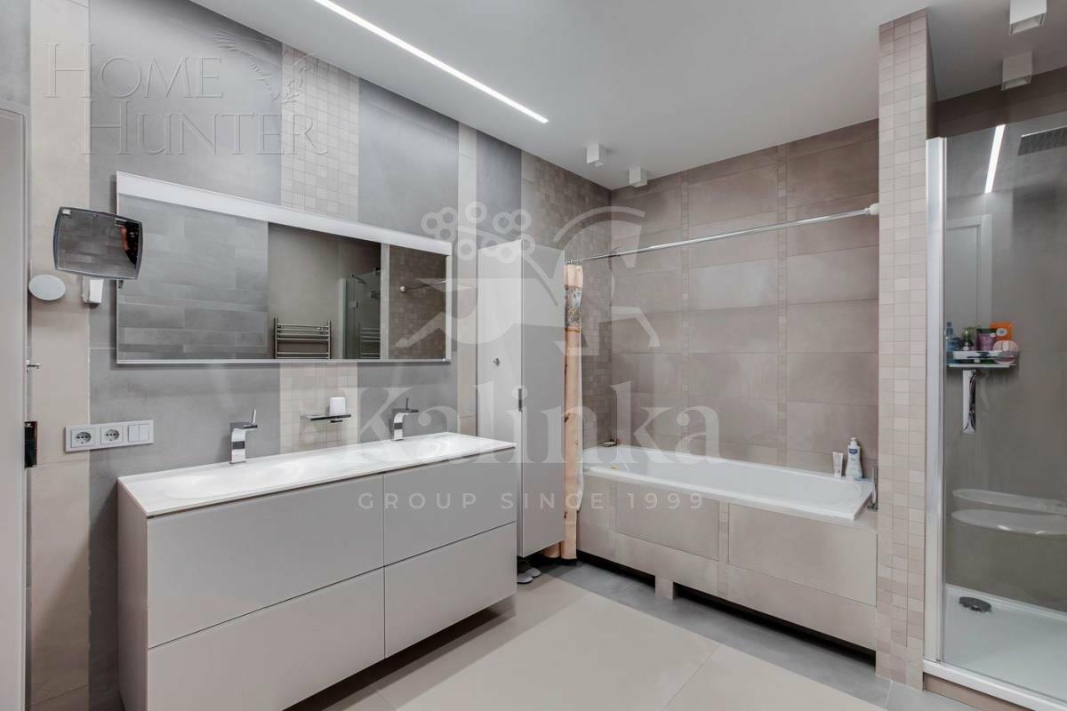 2-этажный коттедж 935 м² с отделкой