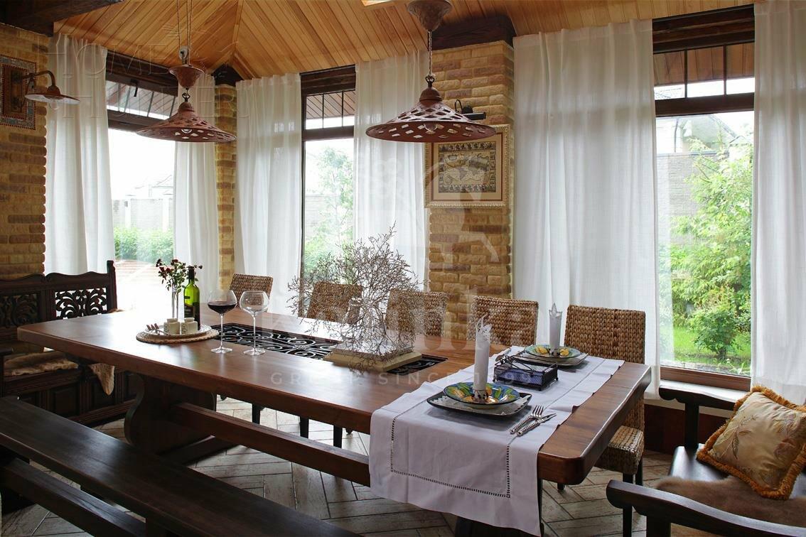 2-этажный коттедж 1 000 м² с отделкой