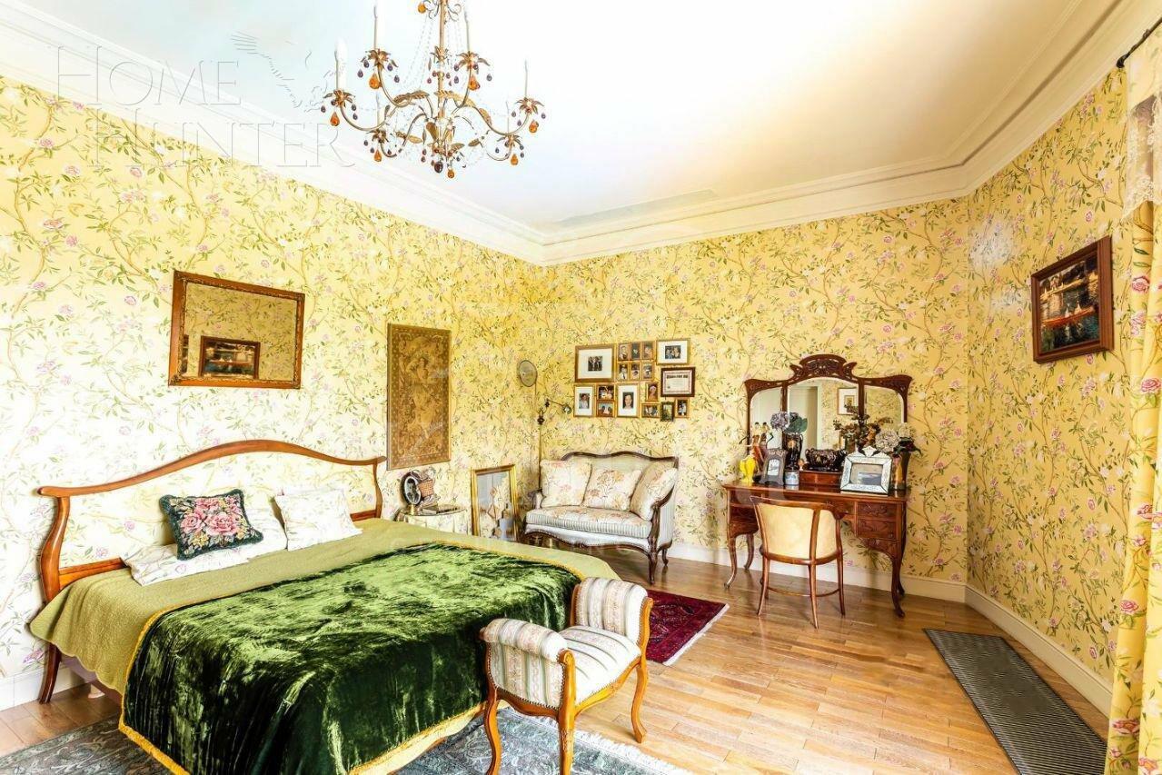 3-этажный коттедж 750 м² с отделкой