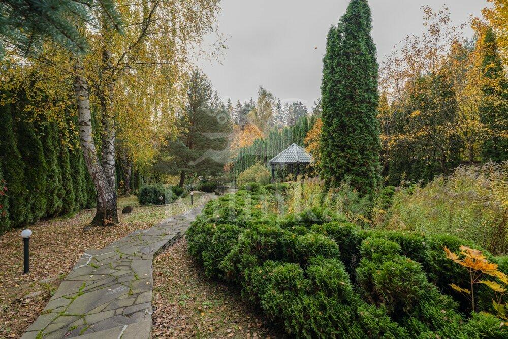 2-этажный коттедж 320 м² с отделкой