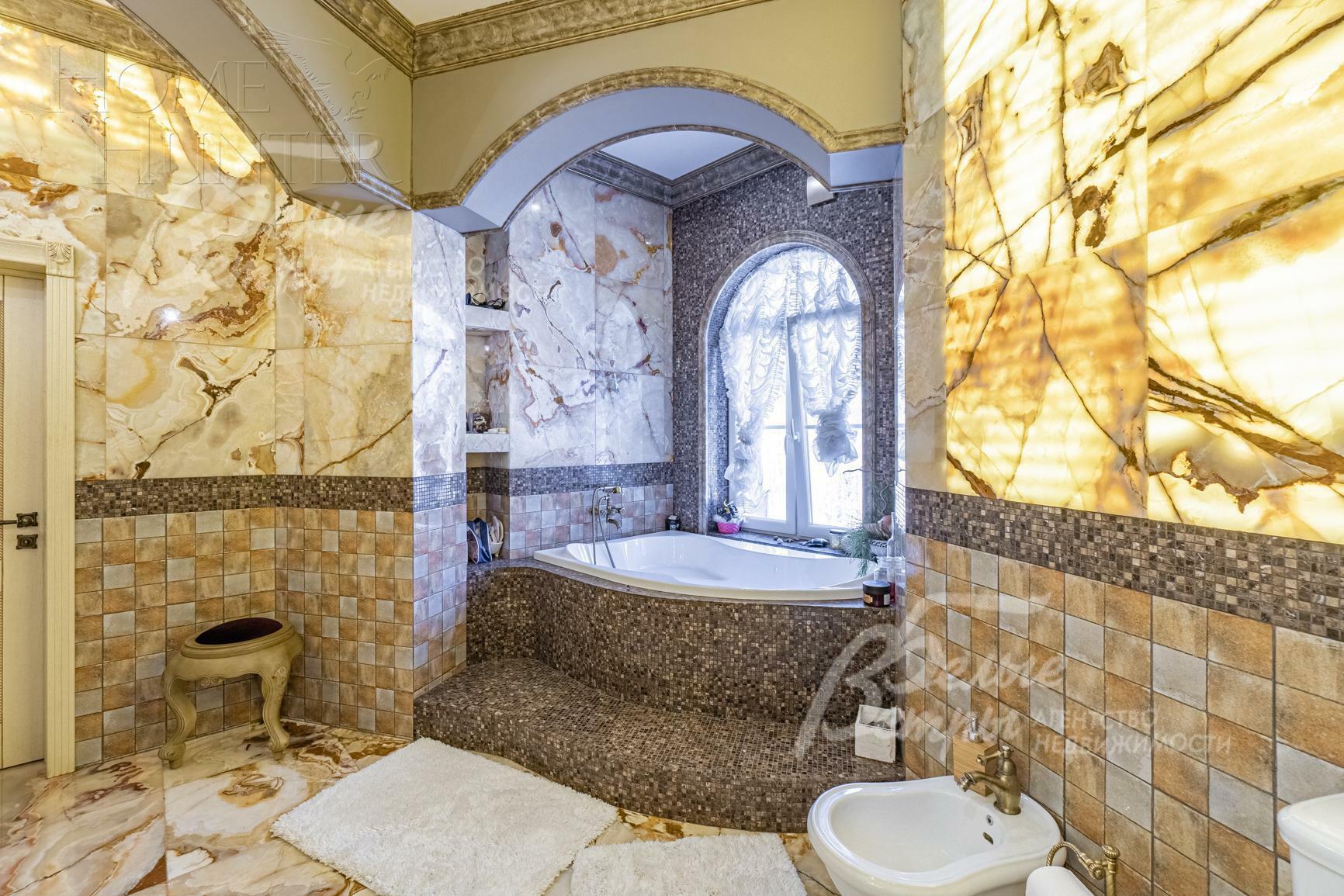 3-этажный коттедж 720 м² с отделкой