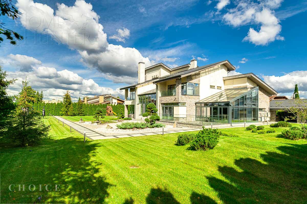 2-этажный коттедж 1 127.4 м² с отделкой