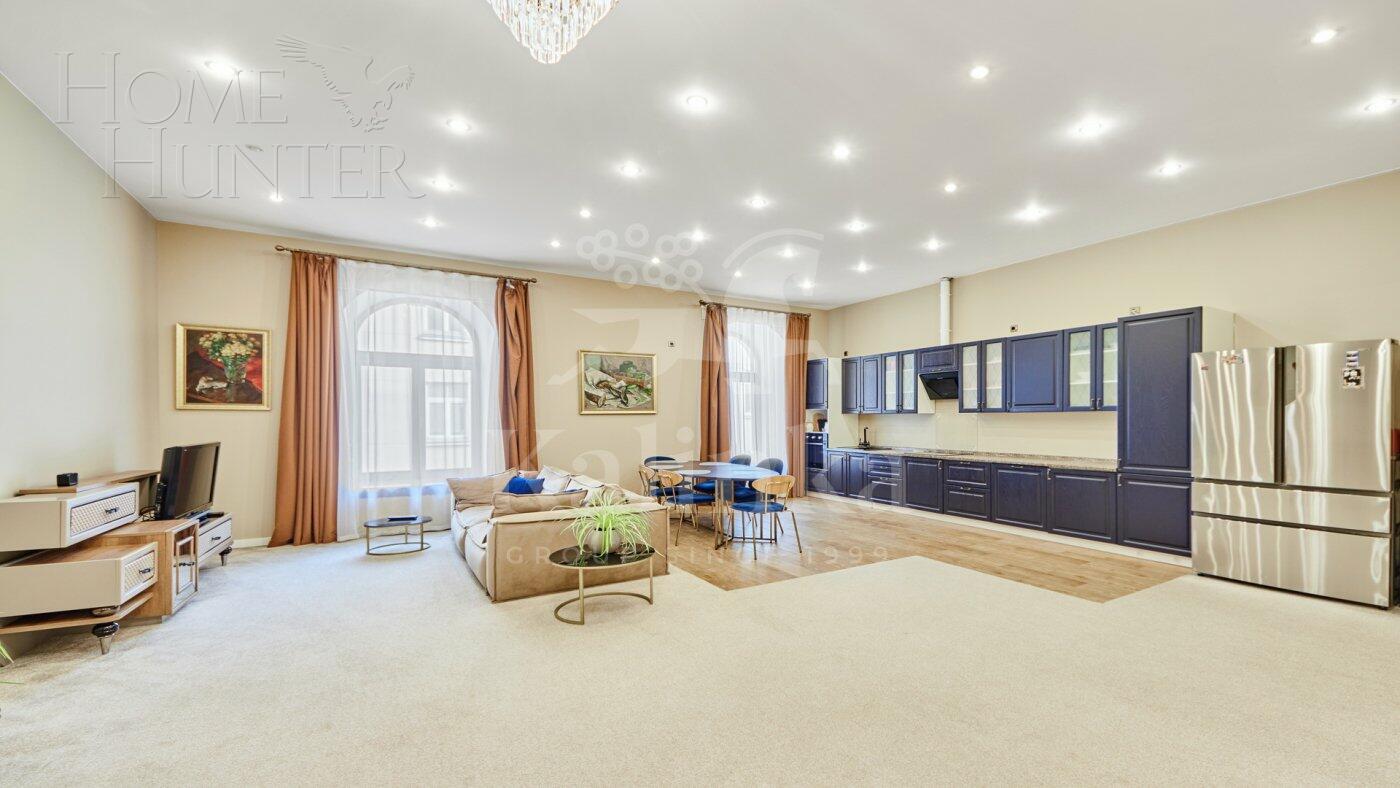 6-КОМН. КВАРТИРА С ОТДЕЛКОЙ 303 М² НА 3 ЭТАЖЕ