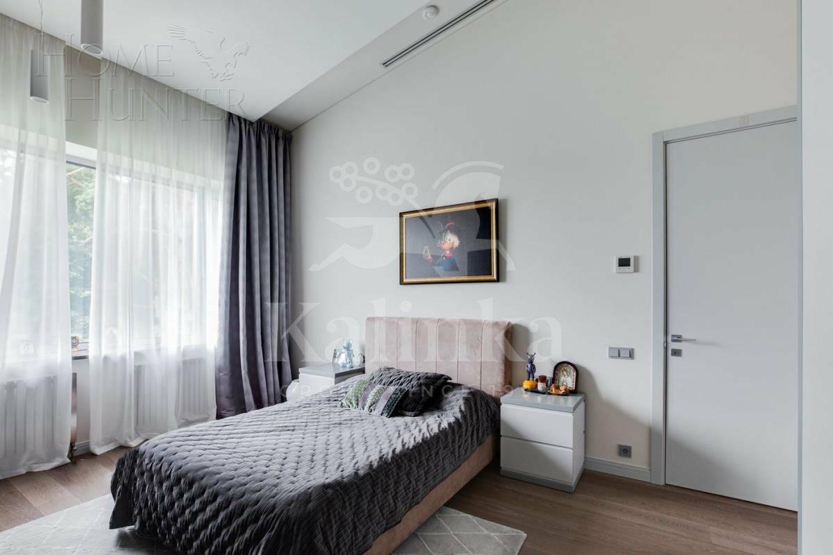 2-этажный коттедж 935 м² с отделкой