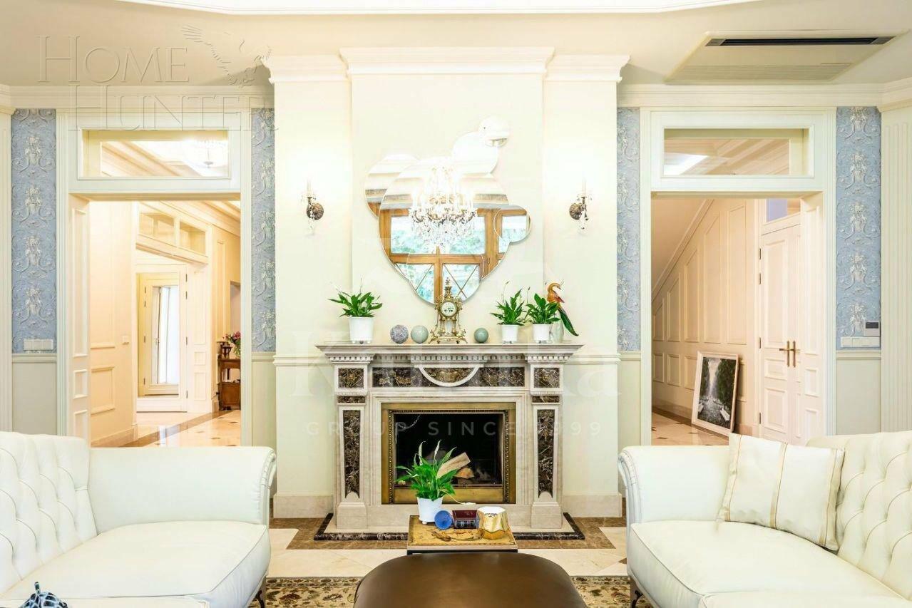 3-этажный коттедж 750 м² с отделкой