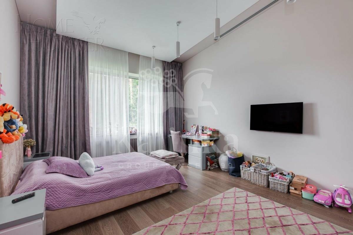 2-этажный коттедж 935 м² с отделкой