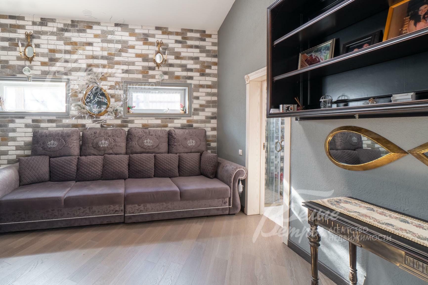 3-этажный коттедж 720 м² с отделкой