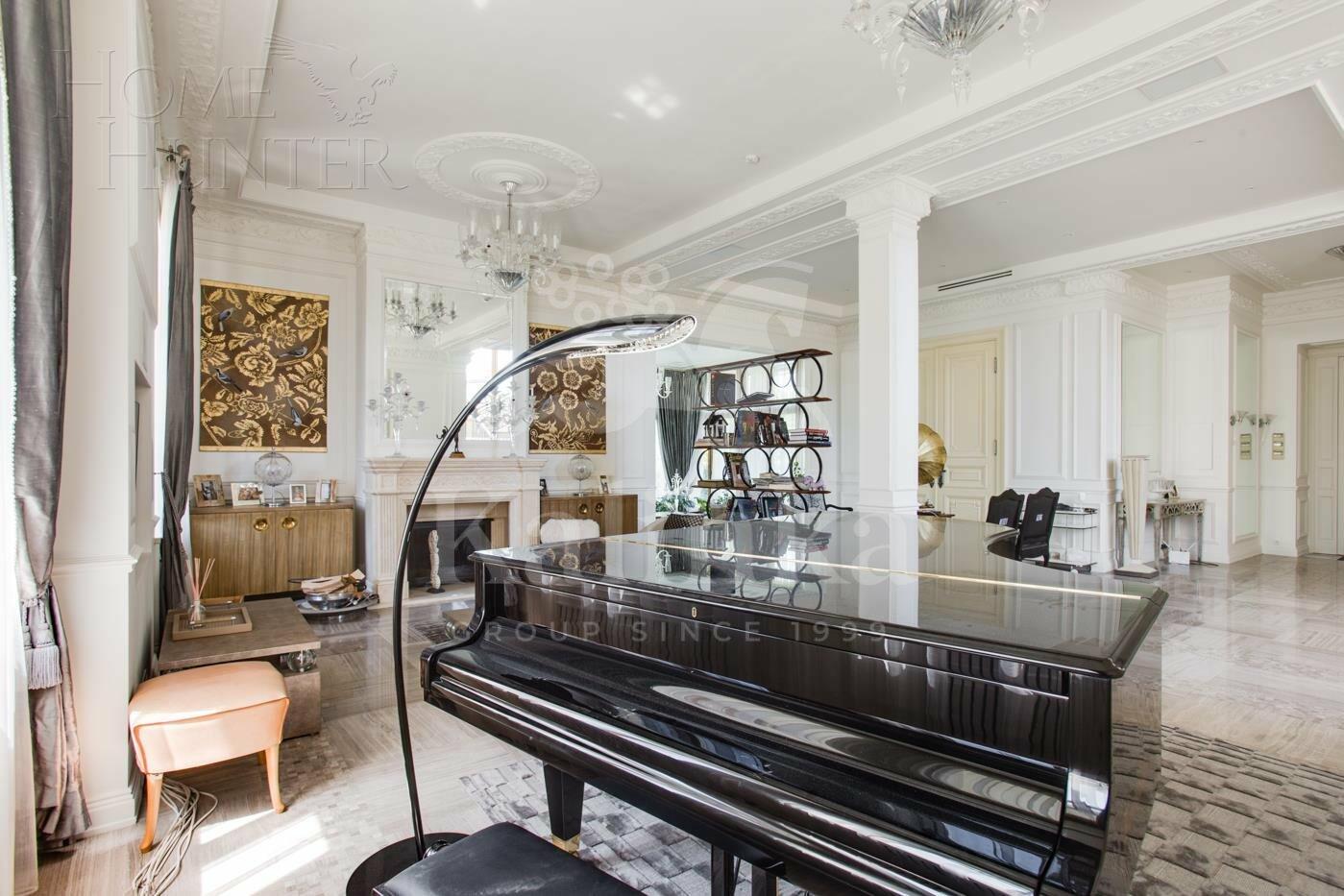 2-этажный коттедж 1 100 м² с отделкой