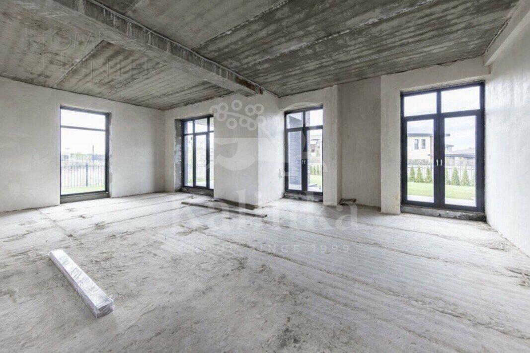 2-этажный коттедж 460 м² без отделки