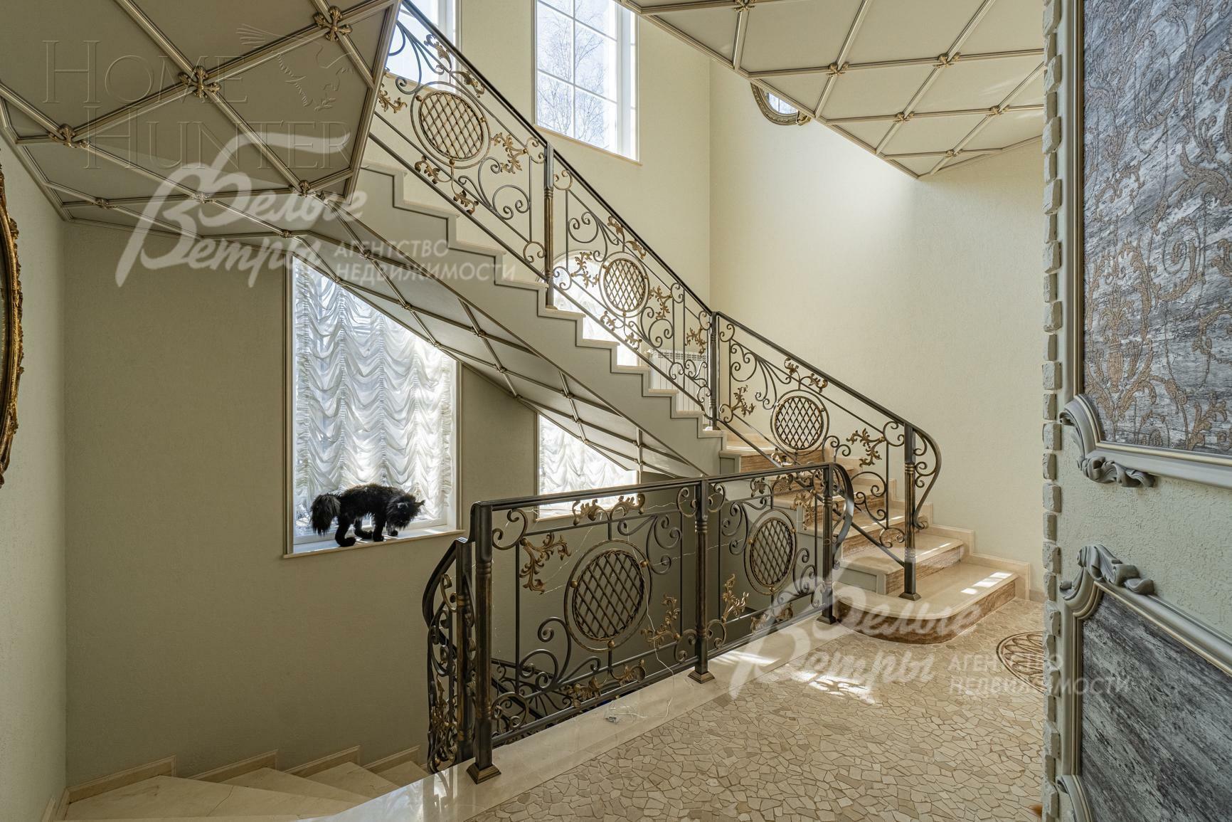 3-этажный коттедж 720 м² с отделкой