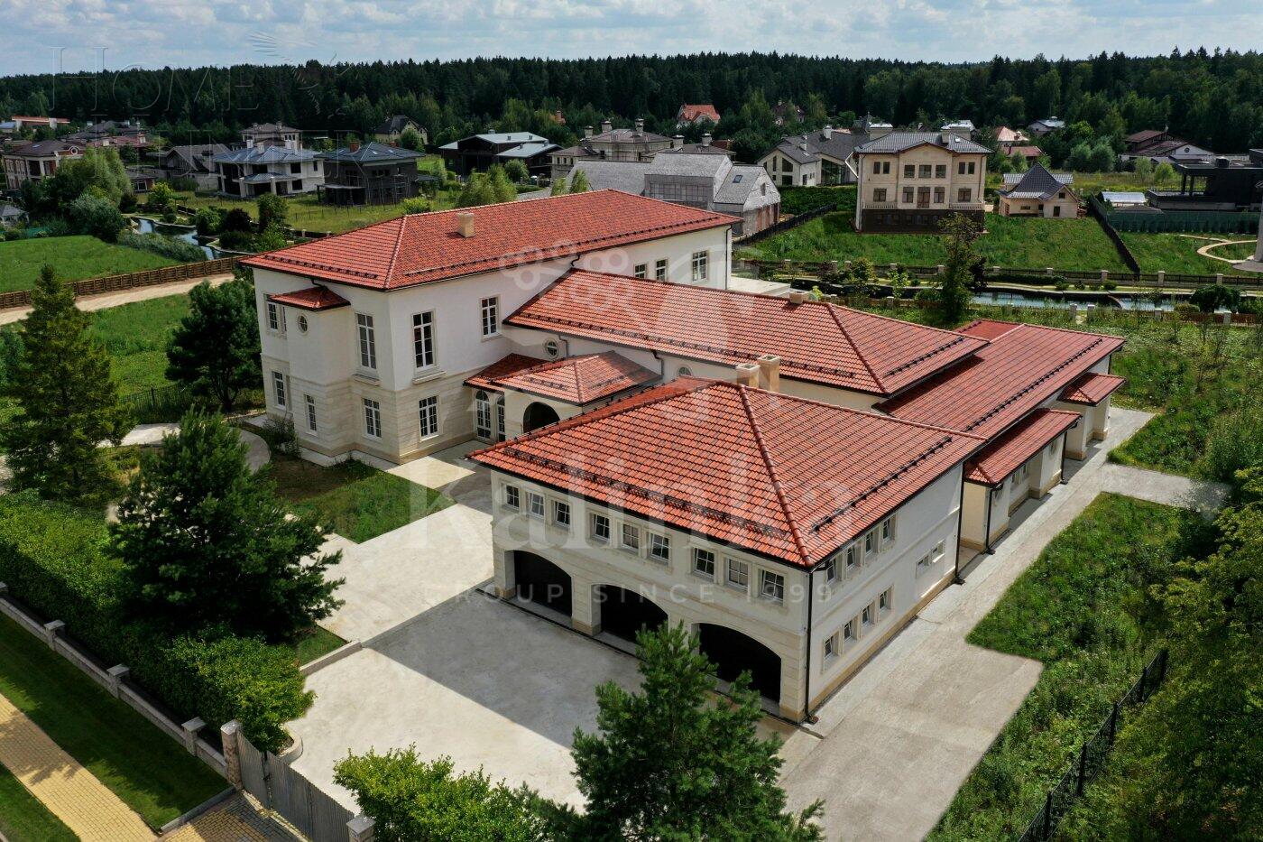 2-этажный коттедж 2 355 м² без отделки