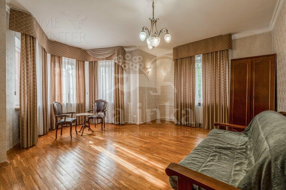 2-этажный коттедж 320 м² с отделкой