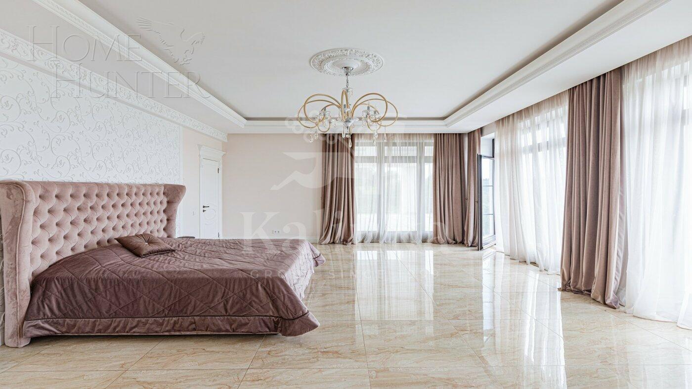 2-этажный коттедж 1 667 м² с отделкой