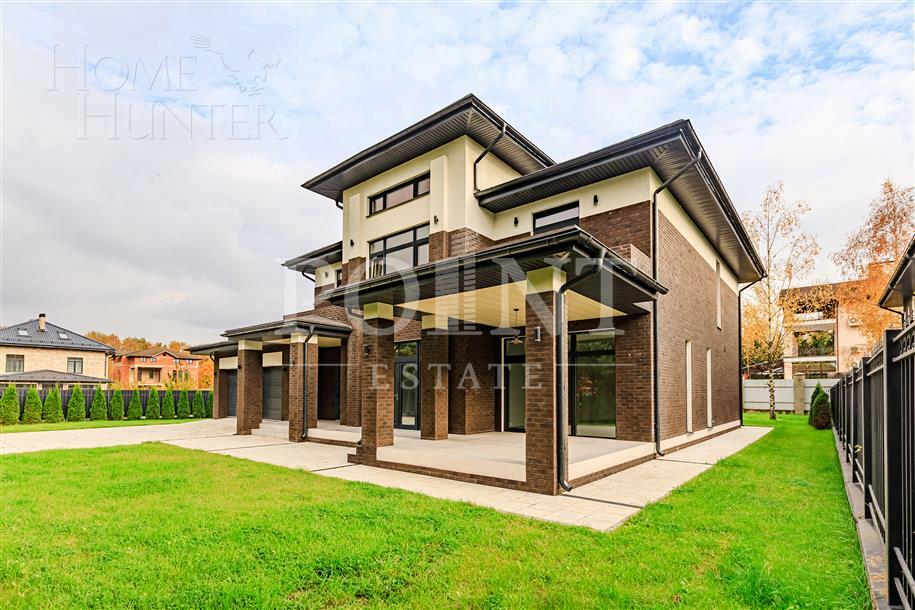 2-этажный коттедж 540 м² с отделкой